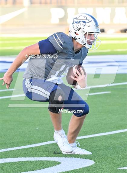 Thumbnail 3 in JV: Pinnacle vs. Corona del Sol photogallery.