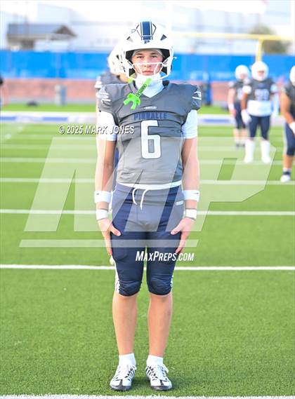 Thumbnail 1 in JV: Pinnacle vs. Corona del Sol photogallery.