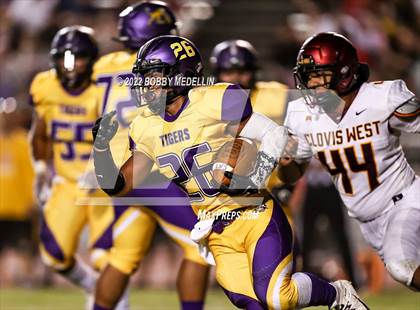 Thumbnail 3 in Clovis West @ Lemoore photogallery.