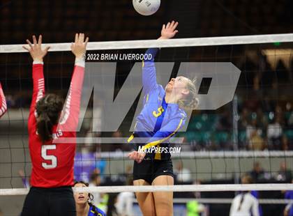 Thumbnail 3 in McClave vs. Simla (CHSAA 1A State Championships Quarterfinal) photogallery.