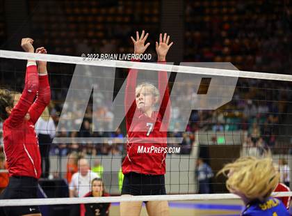 Thumbnail 3 in McClave vs. Simla (CHSAA 1A State Championships Quarterfinal) photogallery.