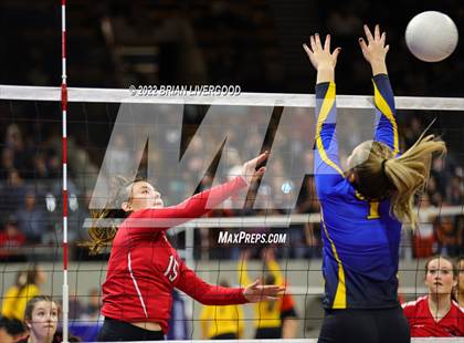 Thumbnail 3 in McClave vs. Simla (CHSAA 1A State Championships Quarterfinal) photogallery.