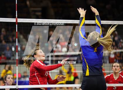 Thumbnail 1 in McClave vs. Simla (CHSAA 1A State Championships Quarterfinal) photogallery.