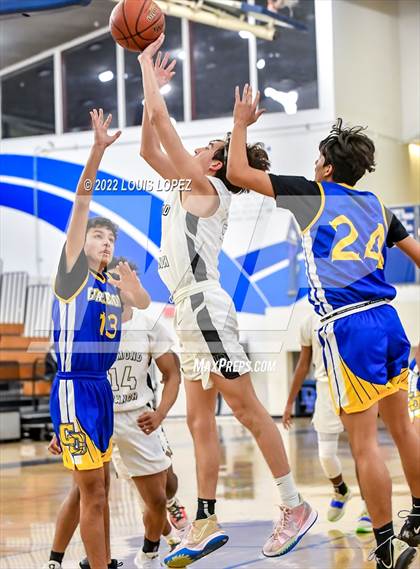 Thumbnail 1 in Charter Oak @ Diamond Ranch photogallery.