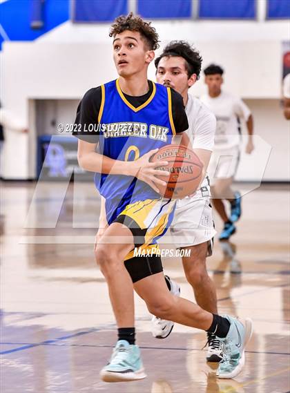 Thumbnail 2 in Charter Oak @ Diamond Ranch photogallery.
