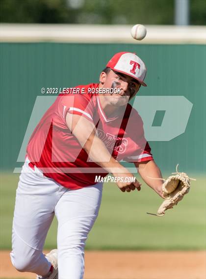 Thumbnail 3 in Taft @ Warren photogallery.