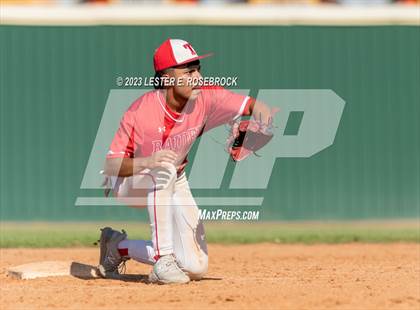 Thumbnail 1 in Taft @ Warren photogallery.