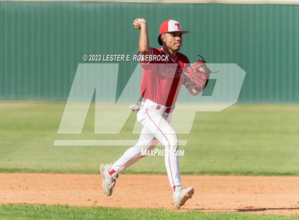 Thumbnail 2 in Taft @ Warren photogallery.