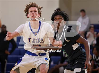 Thumbnail 3 in Divine Savior vs Martin County (Miami Holiday Invitational) photogallery.