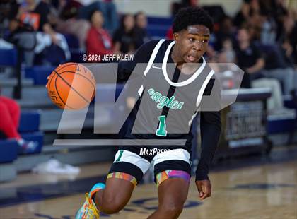 Thumbnail 3 in Divine Savior vs Martin County (Miami Holiday Invitational) photogallery.