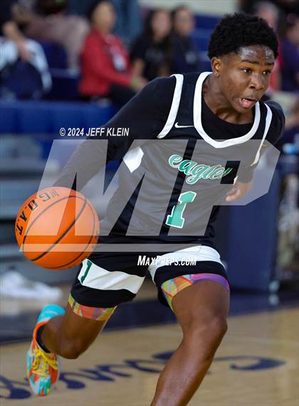 Thumbnail 3 in Divine Savior vs Martin County (Miami Holiday Invitational) photogallery.
