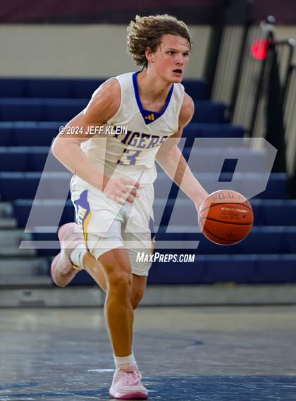 Thumbnail 2 in Divine Savior vs Martin County (Miami Holiday Invitational) photogallery.