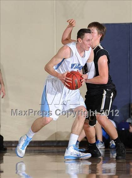 Thumbnail 2 in Canon City @ Valor Christian (CHSAA 4A Second Round) photogallery.