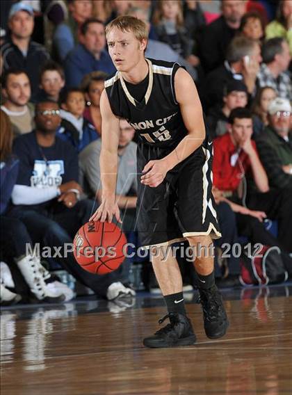 Thumbnail 3 in Canon City @ Valor Christian (CHSAA 4A Second Round) photogallery.