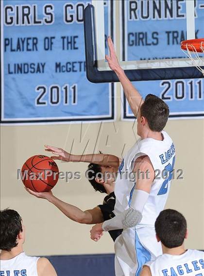 Thumbnail 2 in Canon City @ Valor Christian (CHSAA 4A Second Round) photogallery.