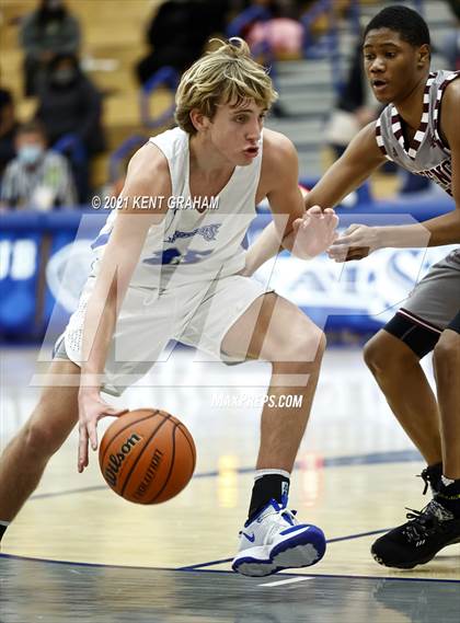 Thumbnail 2 in Lawrence Central @ Hamilton Southeastern photogallery.