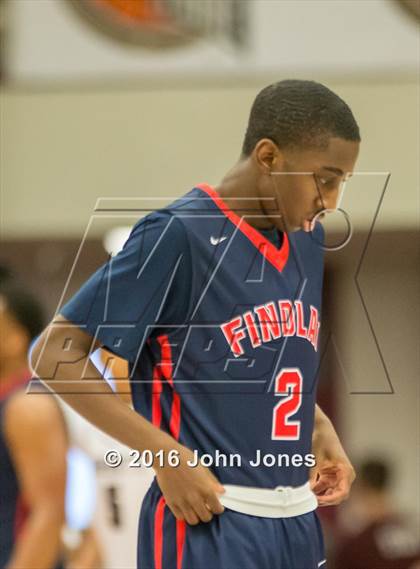 Thumbnail 2 in Findlay Prep vs. St. Benedict's Prep (Spalding Hoophall Classic) photogallery.