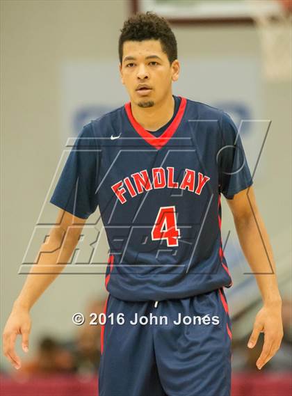 Thumbnail 3 in Findlay Prep vs. St. Benedict's Prep (Spalding Hoophall Classic) photogallery.