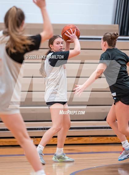 Thumbnail 1 in Amherst Central @ Frontier photogallery.