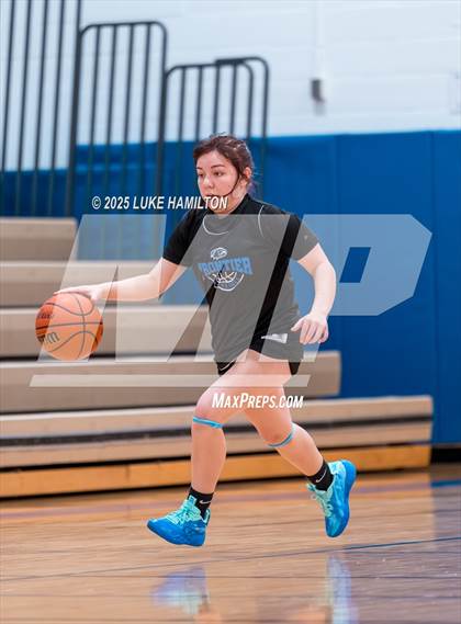 Thumbnail 2 in Amherst Central @ Frontier photogallery.