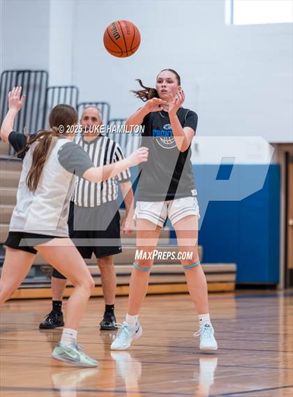 Thumbnail 1 in Amherst Central @ Frontier photogallery.