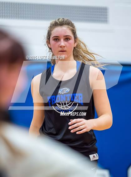 Thumbnail 1 in Amherst Central @ Frontier photogallery.