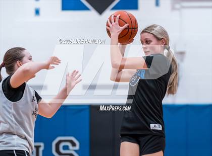 Thumbnail 3 in Amherst Central @ Frontier photogallery.