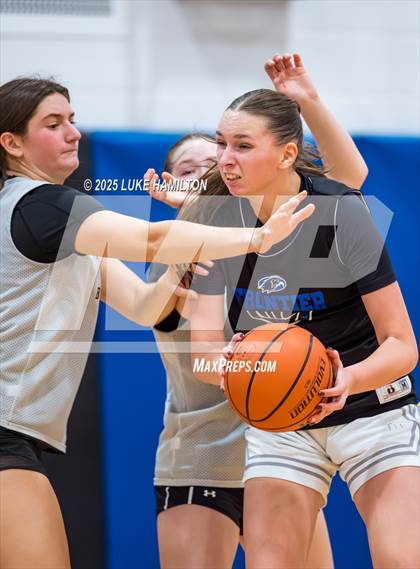 Thumbnail 1 in Amherst Central @ Frontier photogallery.