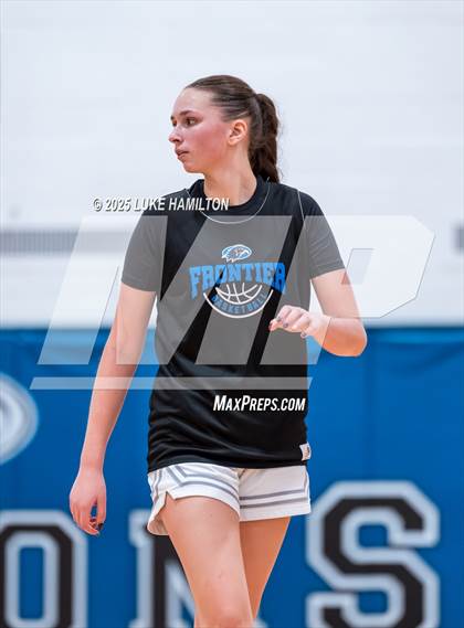 Thumbnail 1 in Amherst Central @ Frontier photogallery.