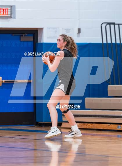 Thumbnail 1 in Amherst Central @ Frontier photogallery.