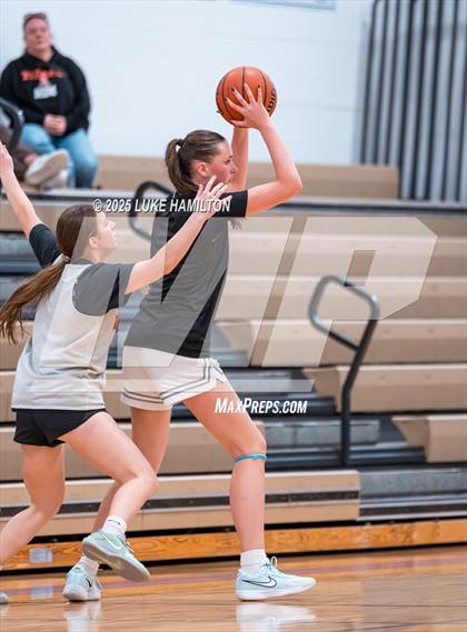 Thumbnail 2 in Amherst Central @ Frontier photogallery.