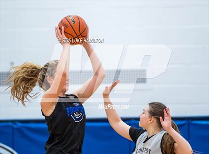 Thumbnail 2 in Amherst Central @ Frontier photogallery.