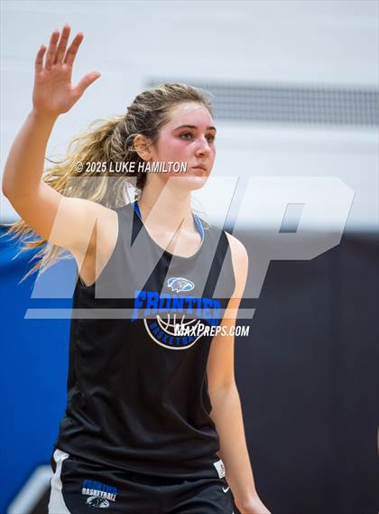 Thumbnail 1 in Amherst Central @ Frontier photogallery.