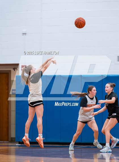 Thumbnail 3 in Amherst Central @ Frontier photogallery.