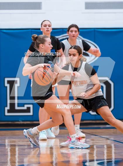 Thumbnail 2 in Amherst Central @ Frontier photogallery.