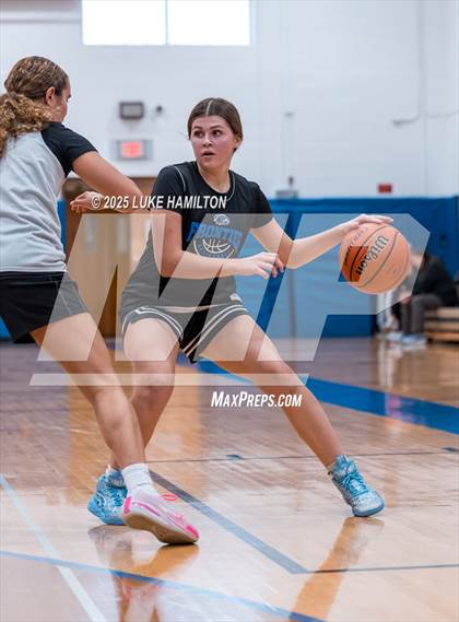 Thumbnail 2 in Amherst Central @ Frontier photogallery.