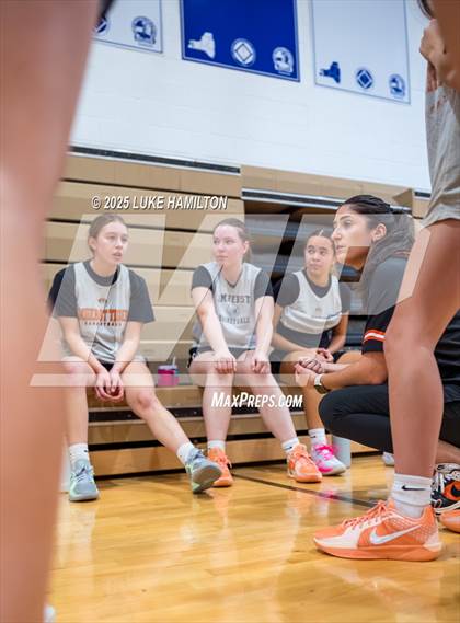 Thumbnail 3 in Amherst Central @ Frontier photogallery.