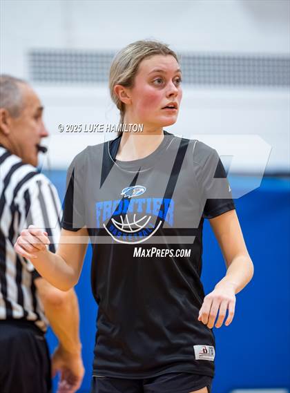 Thumbnail 2 in Amherst Central @ Frontier photogallery.