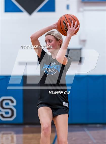 Thumbnail 1 in Amherst Central @ Frontier photogallery.