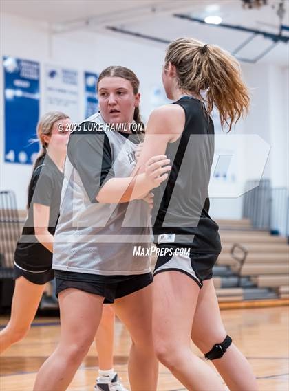 Thumbnail 3 in Amherst Central @ Frontier photogallery.