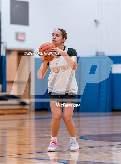 Thumbnail 3 in Amherst Central @ Frontier photogallery.