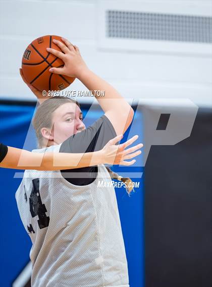 Thumbnail 1 in Amherst Central @ Frontier photogallery.