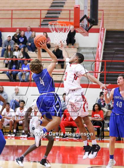 Thumbnail 2 in Midlothian @ Cedar Hill photogallery.