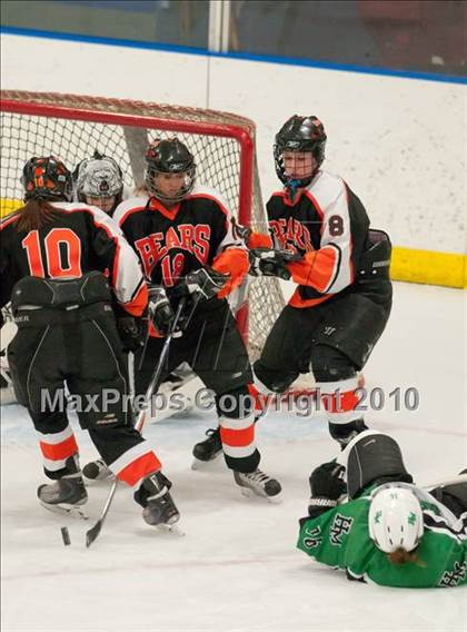 Thumbnail 2 in White Bear Lake vs Hill-Murray (Section 4AA Semifinal) photogallery.