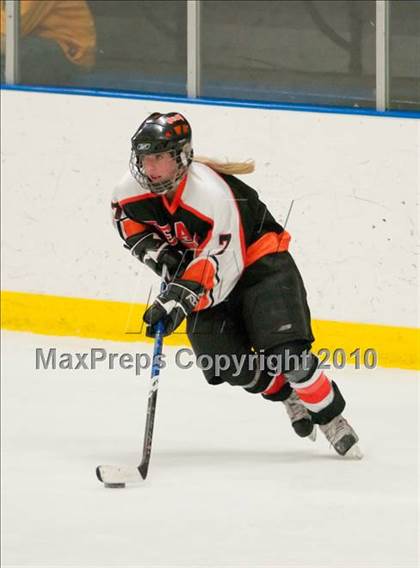 Thumbnail 1 in White Bear Lake vs Hill-Murray (Section 4AA Semifinal) photogallery.