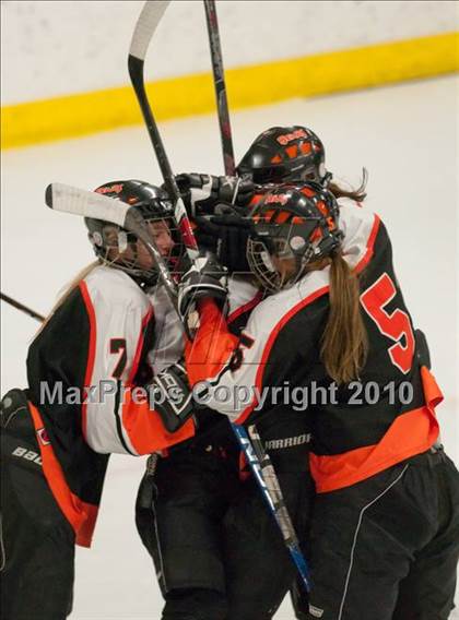 Thumbnail 3 in White Bear Lake vs Hill-Murray (Section 4AA Semifinal) photogallery.