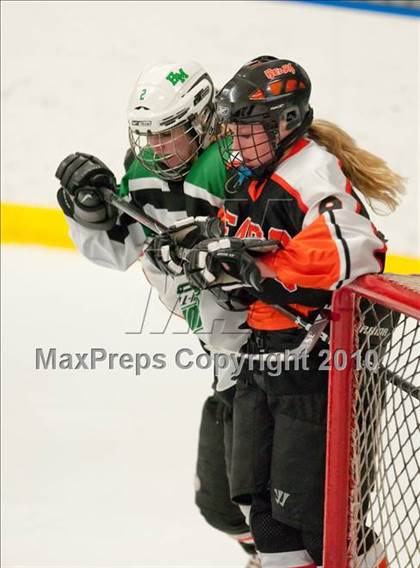 Thumbnail 1 in White Bear Lake vs Hill-Murray (Section 4AA Semifinal) photogallery.