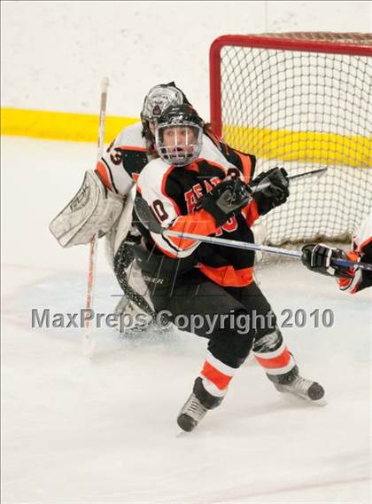 Thumbnail 3 in White Bear Lake vs Hill-Murray (Section 4AA Semifinal) photogallery.