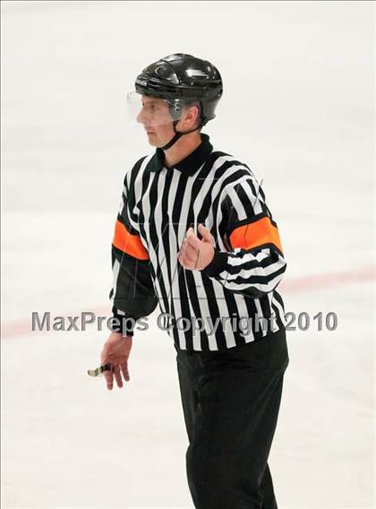 Thumbnail 2 in White Bear Lake vs Hill-Murray (Section 4AA Semifinal) photogallery.