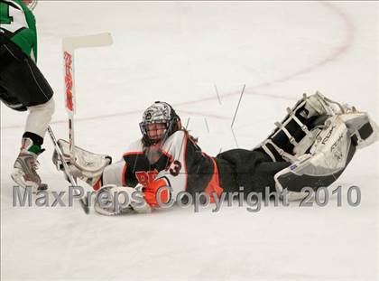 Thumbnail 3 in White Bear Lake vs Hill-Murray (Section 4AA Semifinal) photogallery.